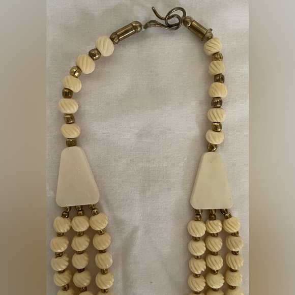Vintage Carved Bone Graduated Bead Statement Necklace - Picture 8 of 9